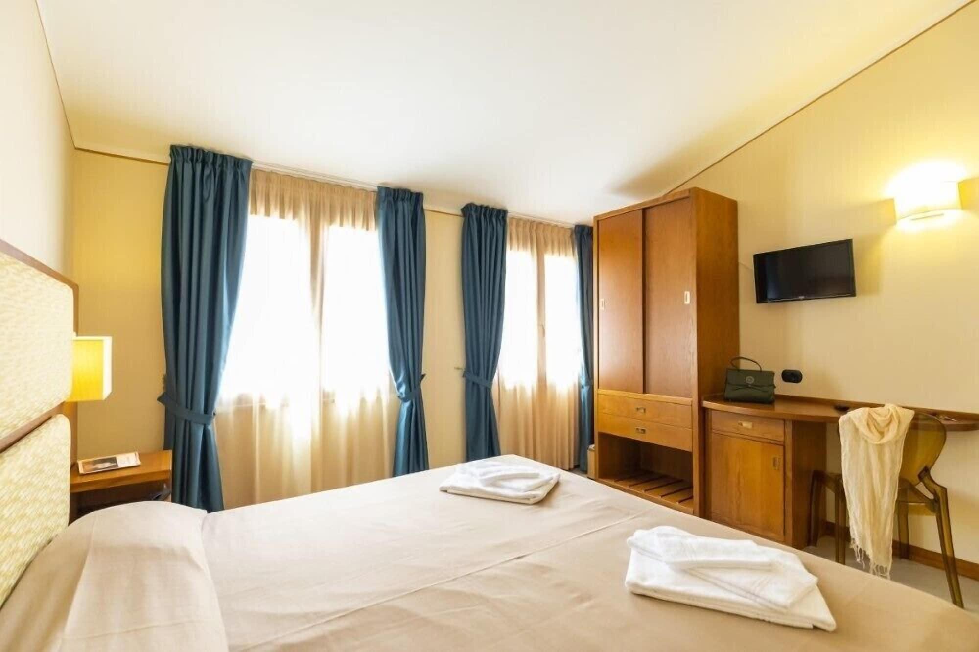 Hotel Tropis Tropea Εξωτερικό φωτογραφία