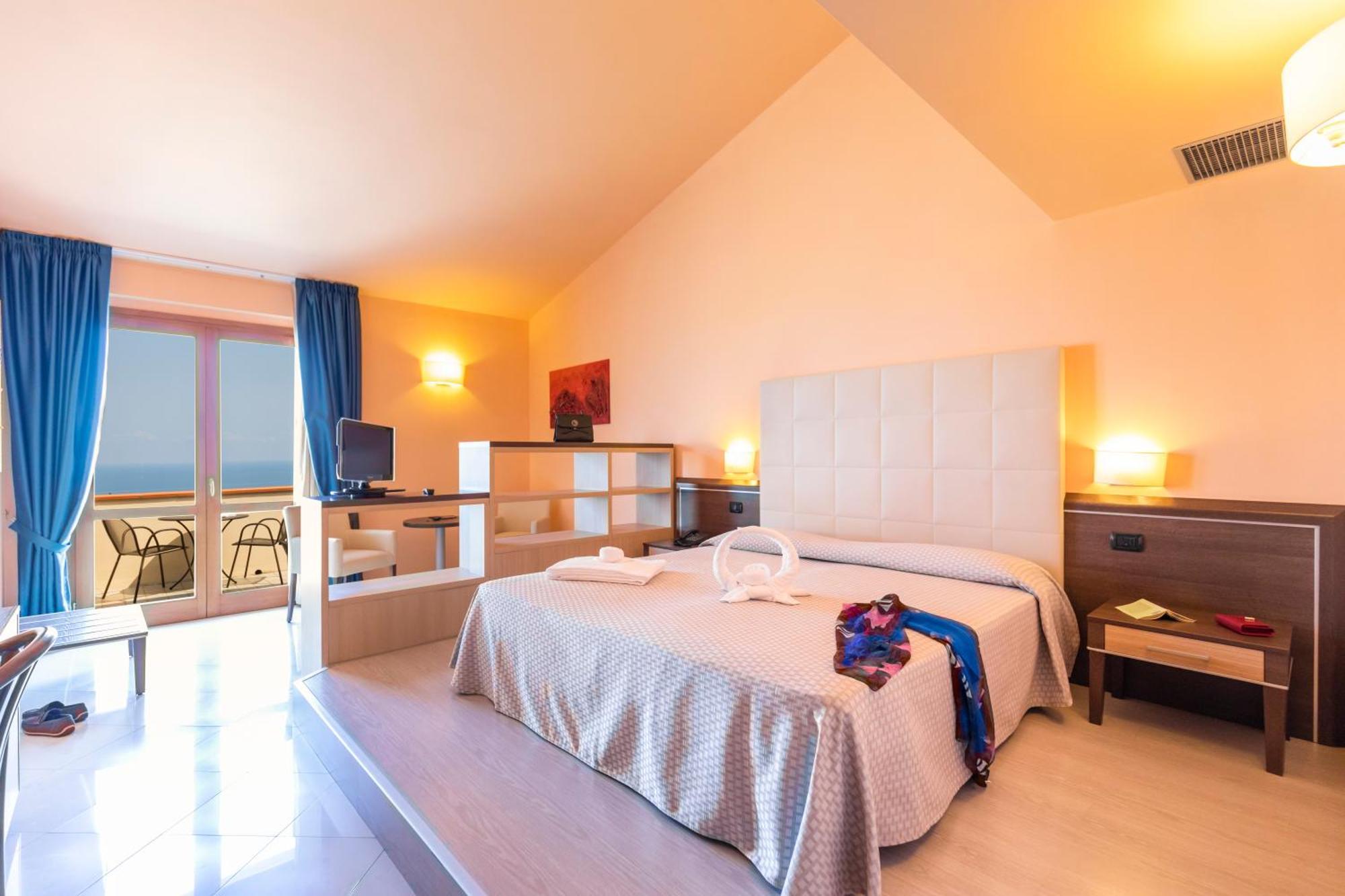 Hotel Tropis Tropea Εξωτερικό φωτογραφία